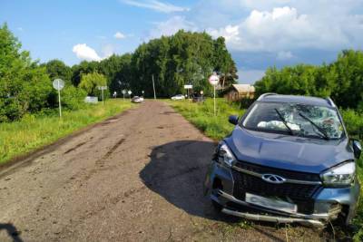 В Кирсановском районе перевернулся автомобиль: пострадали два человека
