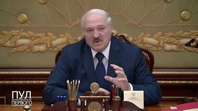 Лукашенко поручил развивать в Белоруссии производство стрелкового оружия