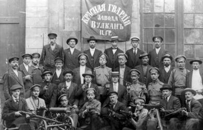 Красная Гвардия: почему в 1918 году большевики объявили её вне закона