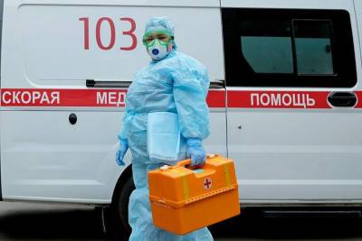 У 56 женщин и 42 мужчин диагностировали коронавирус на Кубани