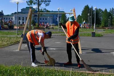 Уралвагонзавод помогает школьникам получить первый трудовой опыт - nakanune.ru