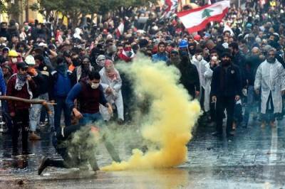 Третий день массовых протестов в Ливане