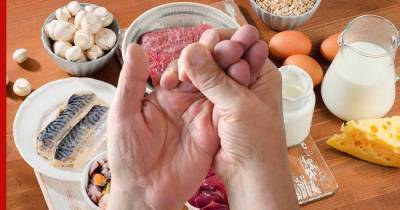 На дефицит витамина B12 укажет симптом на руках