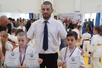 Спортсмены из ЛНР завоевали 4 медали на первенстве по карате в России