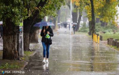 Киев завтра накроет дождь с грозой