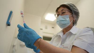 В Минздраве подтвердили принцип добровольности при вакцинации от COVID-19