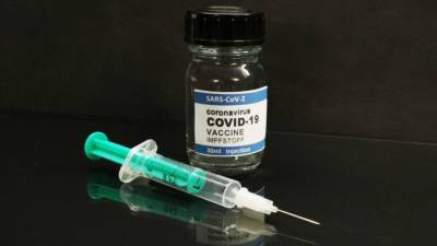 Вакцинированным "Спутником V" может потребоваться прививка другим препаратом через год