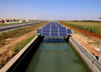 «Солнечные» каналы: ученые придумали, как с помощью солнечных батарей экономить и место, и воду