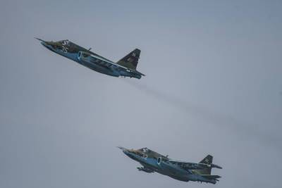 Над небом в Тверской области прошли тренировочные полёты истребителей