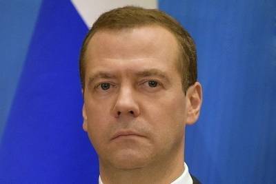 Медведев рассказал о перспективе запрета некоторых форм ИИ