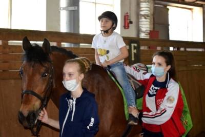 В ивановской конно-спортивной школе открыто платное отделение