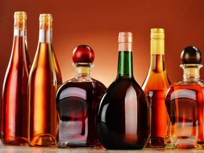 В Институте химии Нацакадемии наук Украины изготавливали алкоголь на продажу