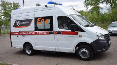En+ Group передала медикам автомобили скорой помощи