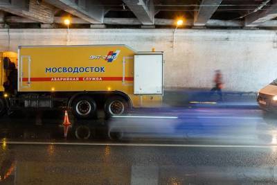 Около 290 единиц техники ГУП «Мосводосток» дежурят на улицах Москвы