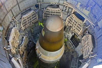 Генсек ООН призвал Россию и США договариваться по ядерным арсеналам