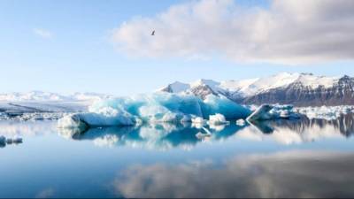 Арктический ледяной щит тает быстрее, чем прогнозировали ученые