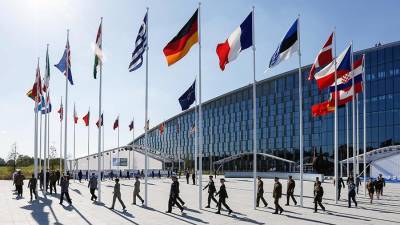 В МИД РФ оценили возможность становления мира «глобусом НАТО»