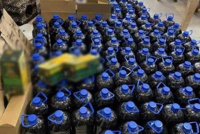 Сотрудники Института химии Академии наук изготовили поддельного алкоголя известных брендов на 1,3 млн грн, - прокуратура