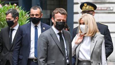 «Пощечина демократии»: президента Франции Макрона ударили по лицу
