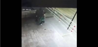 Видео избиения 11-летнего ребёнка у школы в Воронеже проверит Следственный комитет