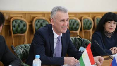 Власти Калининградской области обсудили вопросы сотрудничества с генконсулом Таджикистана