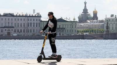 В Петербурге ограничили скорость электросамокатов в центре города