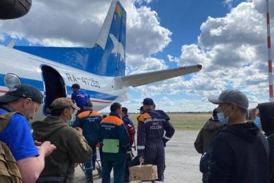 Спасатели вылетели на тушение пожаров в Томпонский район Якутии