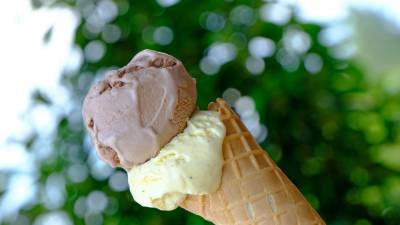 Врач-диетолог рассказала о разнице полезного и вредного мороженого
