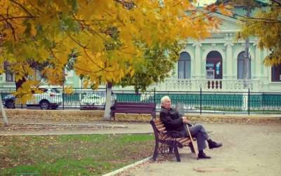 Украинцам опять хотят поднять пенсионный возраст