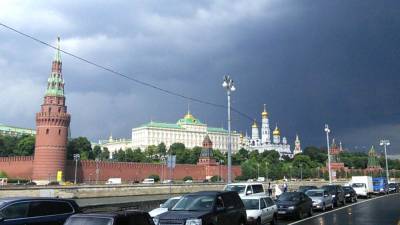 Москвичей в ближайшие дни ждут грозы с градом
