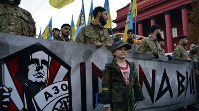 Правительству Франции придется отреагировать на возродившийся украинский нацизм
