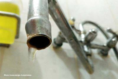 В Заозерном и левой части Рябково снижено давление в водопроводной сети из-за аварии