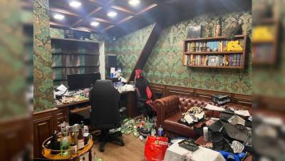 Появились кадры из квартиры задержанного блогера Хованского