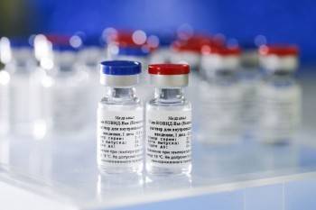 Медики просят вологжан сделать прививку от ковида, чтобы 2020 год не повторился