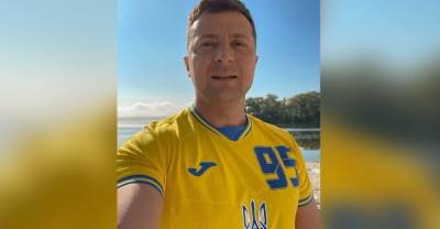 Зеленский примерил "шокирующую" форму сборной Украины по футболу