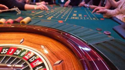 Экономист поддержал идею приравнять букмекерские конторы к казино