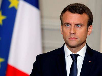 Президенту Франции дали пощечину