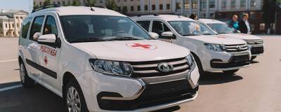 Кировские больницы получили шесть новых машин скорой помощи