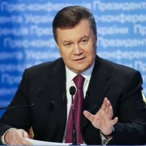 Европейский суд отменил продление заморозки активов Януковича и его сына
