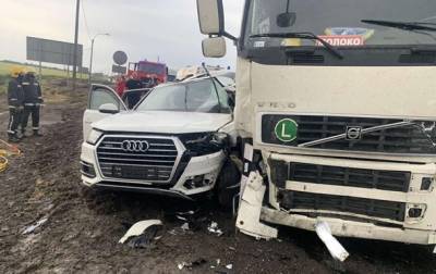 В Херсонской области семья погибла в ДТП с грузовиком
