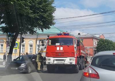 К Рязанскому политехническому институту прибыл пожарный расчет