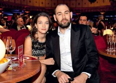 Семен Слепаков развелся с дочерью миллиардера из-за измены с костюмершей Наташей