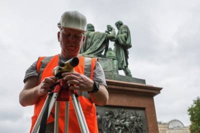 Реставрация скульптуры Минина и Пожарского начнётся в октябре, после переноса в павильон
