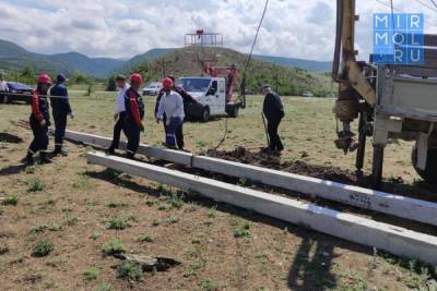 В Карабудахкентском районе идет замена 76 опор воздушной линии электропередач