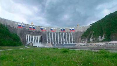 Новости на "России 24". Саяно-Шушенская ГЭС открыла водосбросы
