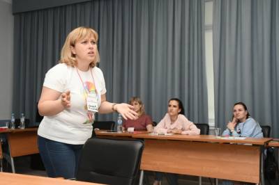 Медрегистраторов в Липецке учат общаться с агрессивными и грустными пациентами