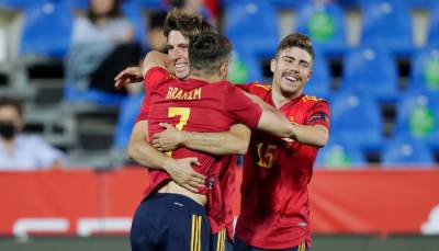 Со сборной Испании будут тренироваться 11 игроков молодежки