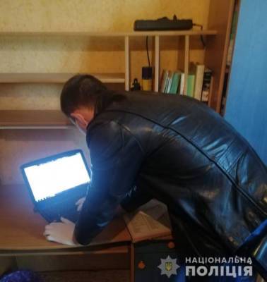 Полиция задержала в Одессе мужчину за развращение несовершеннолетней (фото и видео)