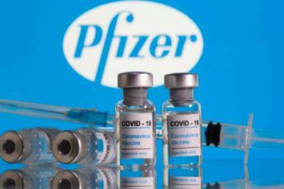 В Украину прилетела новая партия вакцины Pfizer