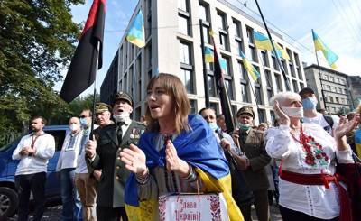Факти (Болгария): скандал! Москва осуждает непризнание русских коренным населением Украины
